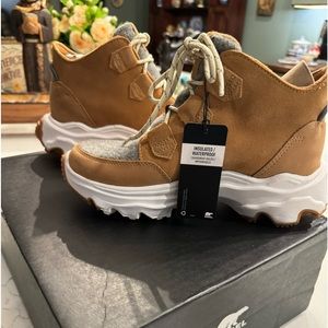 NWB Sorel Waterproof Suede Sneaker/Bootie. Very Lightweight.  6 1/2